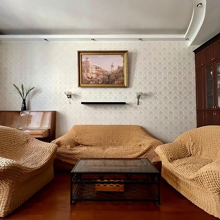 Old Lemberg Apartment Bagian luar foto